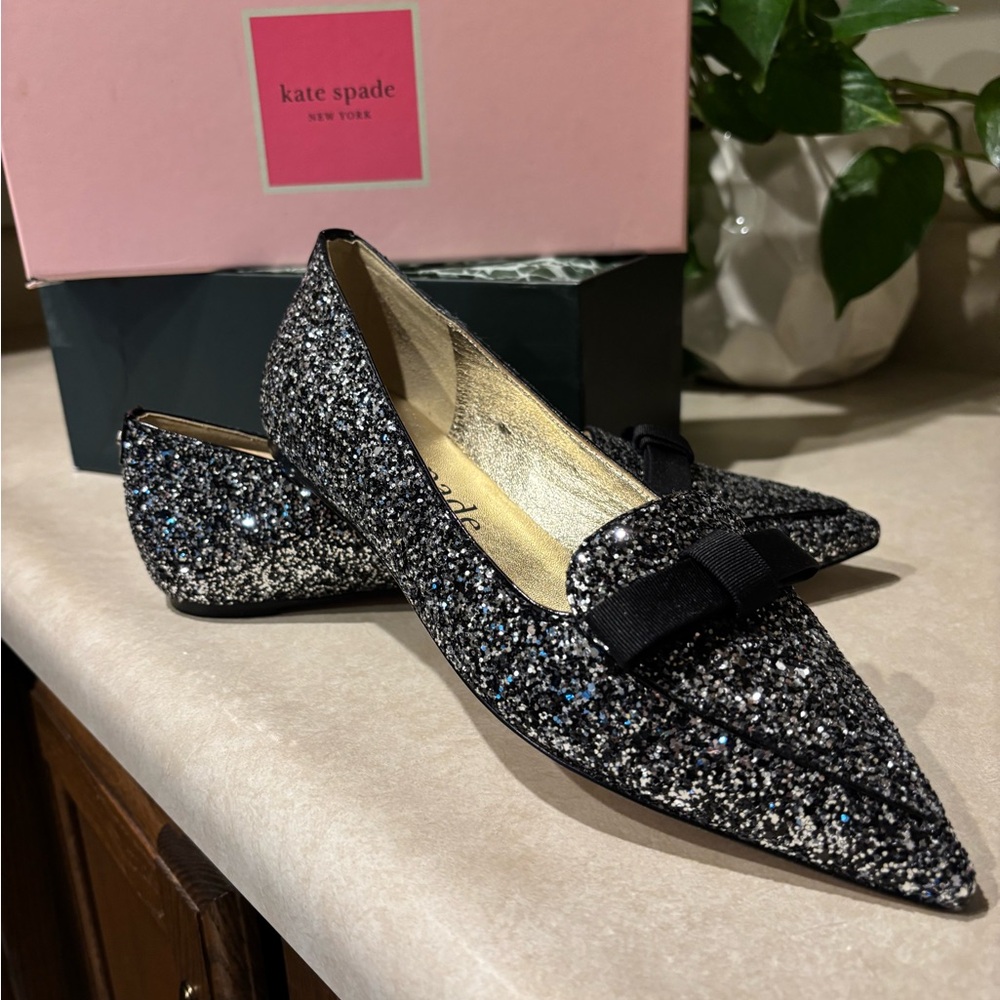 NWT Kate Spade New York Poppy Glitter Micro Wedge Black & Silver w/Black Bow